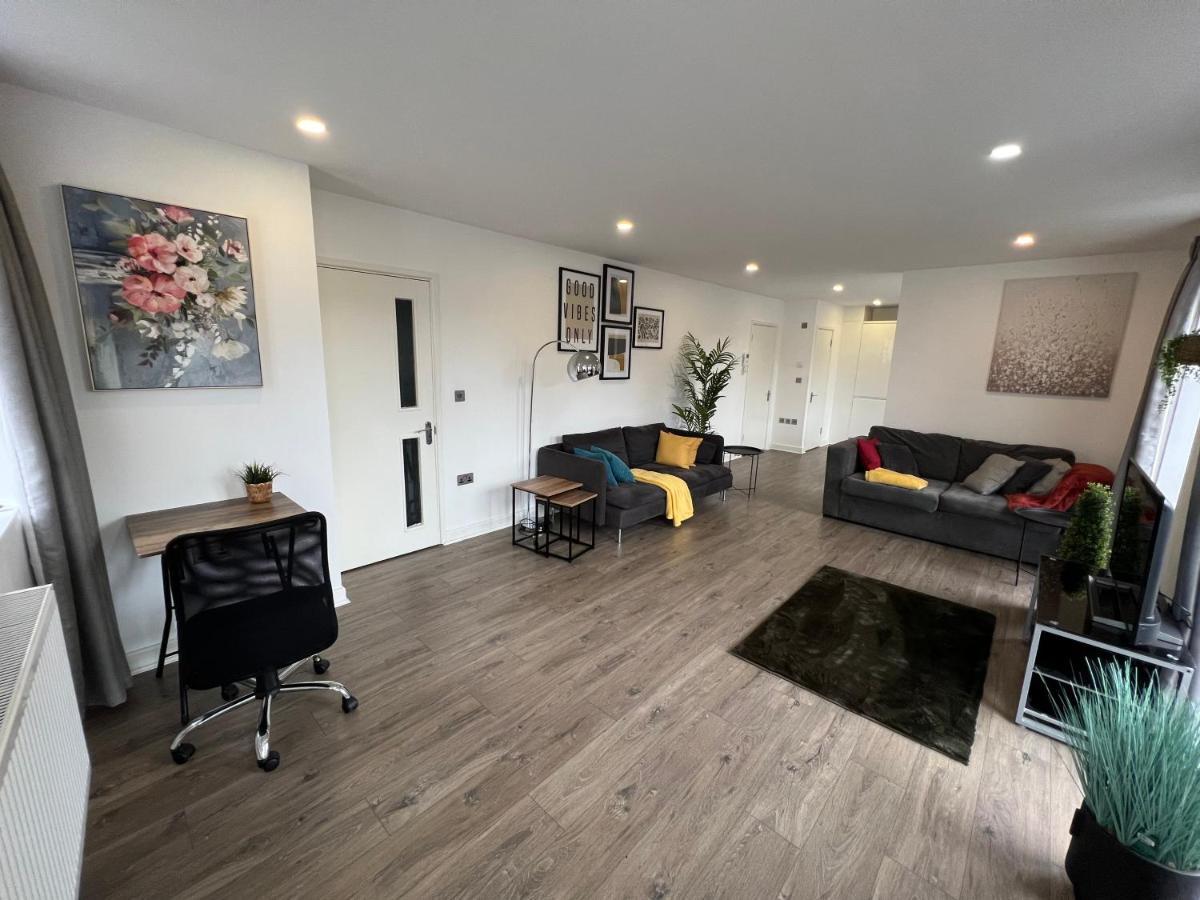 Вилла 3Bed Flat 3Wc And Great Location Near Excel City Airport O2 And Canning Town Station Лондон Экстерьер фото
