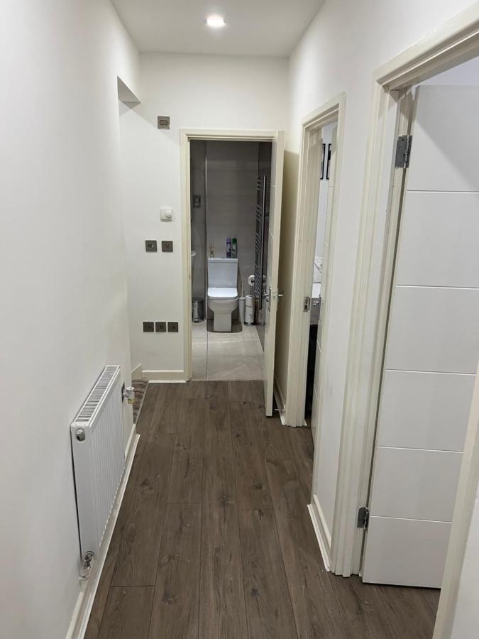 Вилла 3Bed Flat 3Wc And Great Location Near Excel City Airport O2 And Canning Town Station Лондон Экстерьер фото
