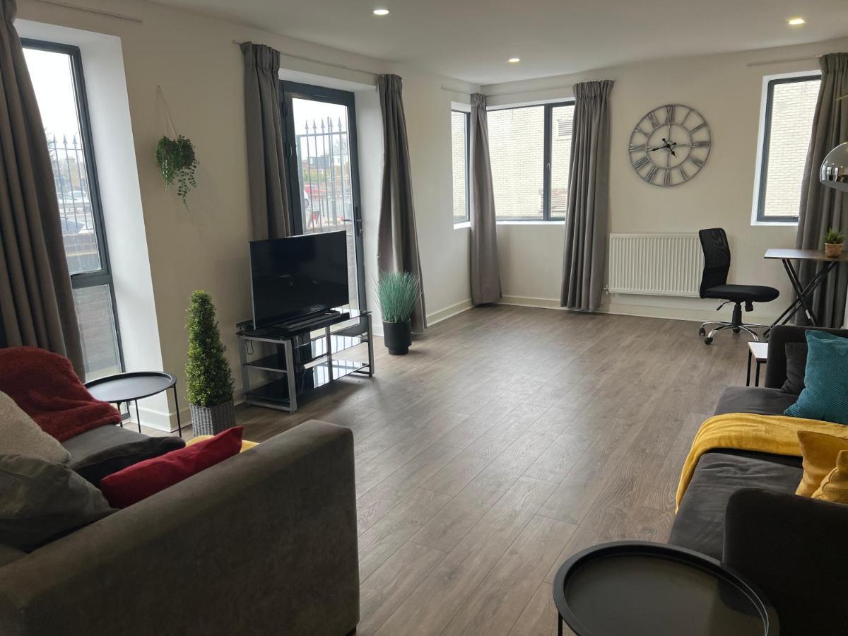 Вилла 3Bed Flat 3Wc And Great Location Near Excel City Airport O2 And Canning Town Station Лондон Экстерьер фото